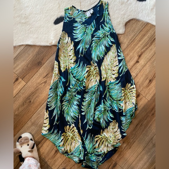 Jessica Taylor dress with a tropical leaf pattern, 100% rayon - Picture 1 of 8